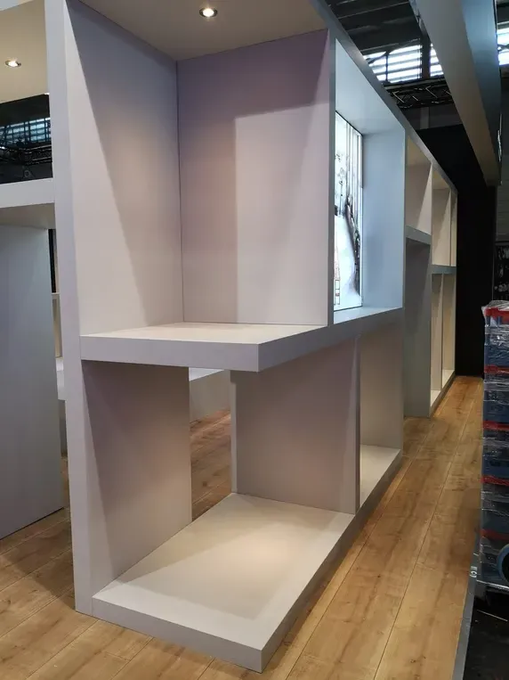 Stand Sejdo Associates (6)